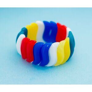 Vintage Multicolor Flexible Bracelet by Avon 7 1/4 Inches N21